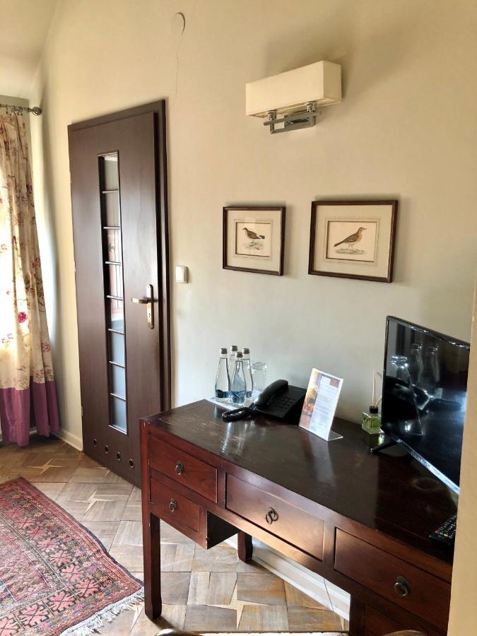 Villa Riccona Bronisze Luaran gambar